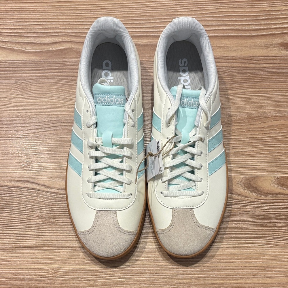adidas Womens Classic Sneakers in White and Light Blue, Size 9 1/2